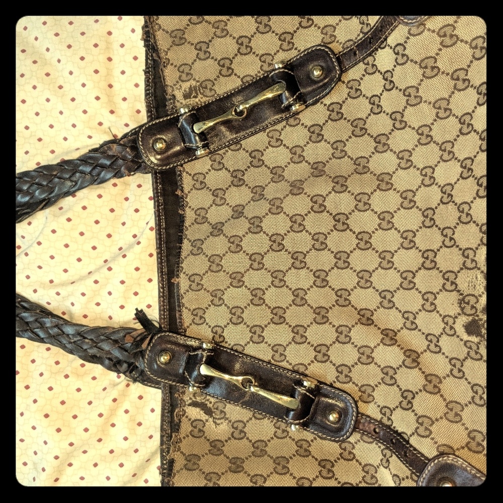 Gucci Pelham Purse